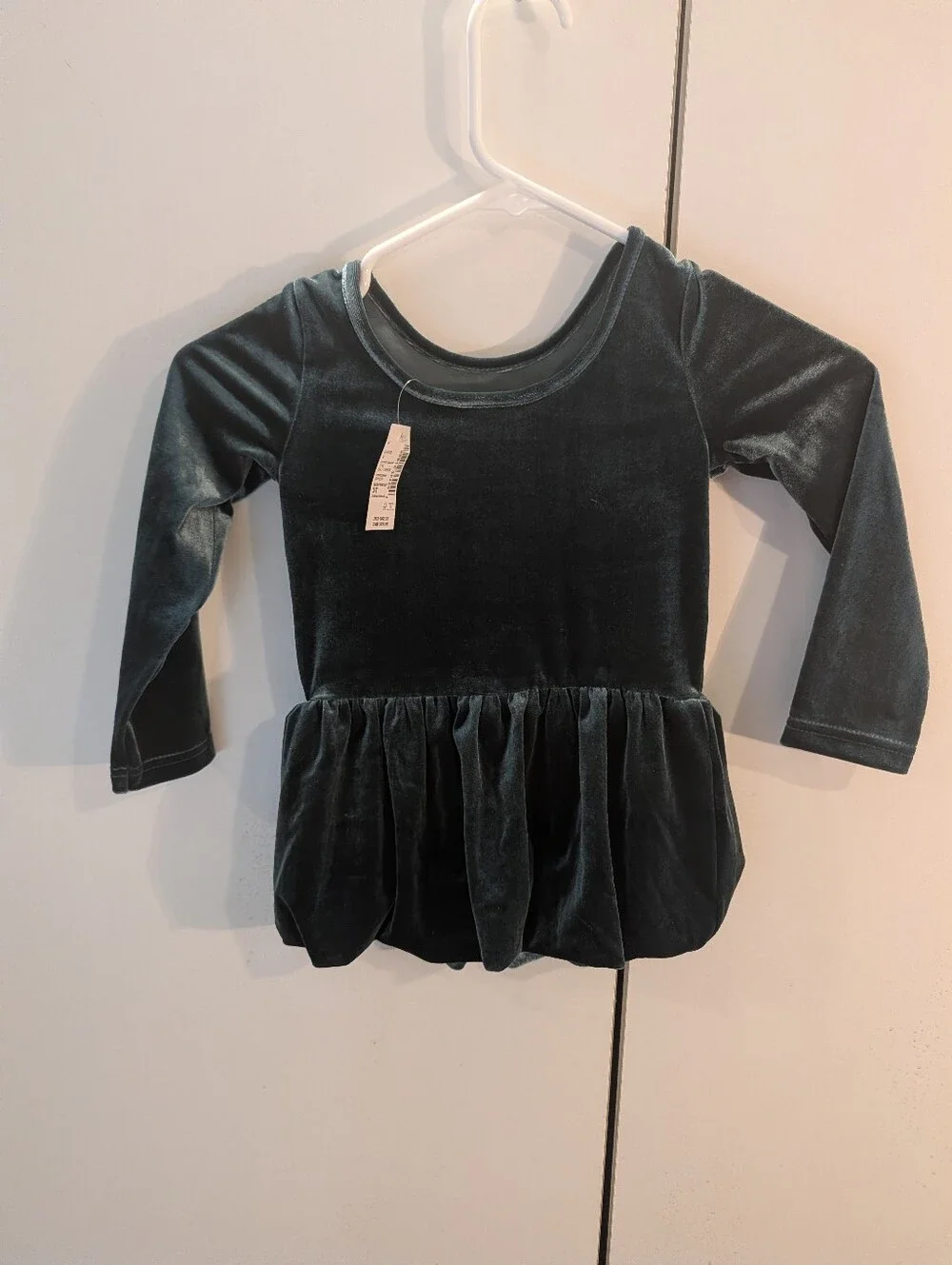 Children's Place 3T Velvet Long Sleeve Peplum Top in Deep Green NWT